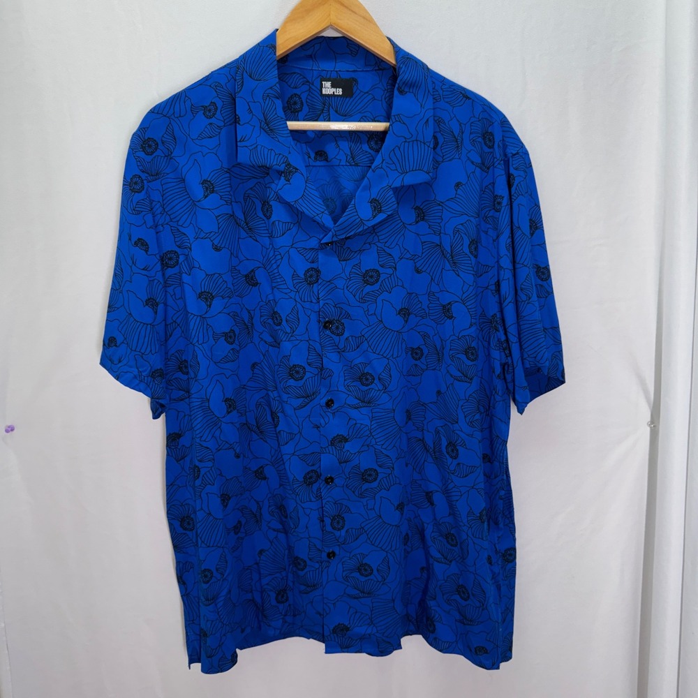 The Kooples Mens Blue Black Floral Viscose Short Sleeve Button Shirt Size XL